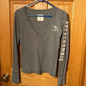 Abercrombie & Fitch grey deep V-Neck long sleeve tee
